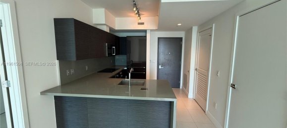 1 Schlafzimmer Gewerbliche Immobilien in Miami, USA, Nr. 615685 7