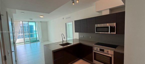 1 Schlafzimmer Gewerbliche Immobilien in Miami, USA, Nr. 615685 8