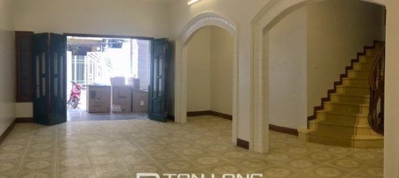 3 bedrooms Villa in Tay Ho, Vietnam No. 1604 6