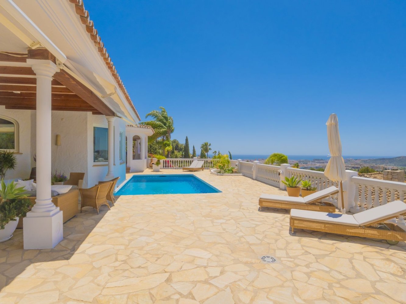 Villa de 3 dormitorios en Mijas, Spain No. 141071