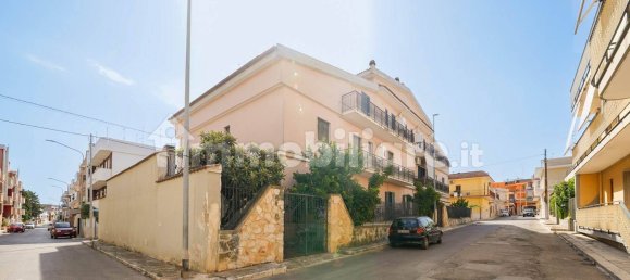 4 bedrooms Apartment in Palo del Colle, Italy No. 371113 28