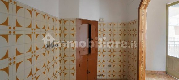 4 bedrooms Apartment in Palo del Colle, Italy No. 371113 8