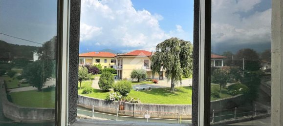 4 rooms House in Castellamonte, Italy No. 18089 6