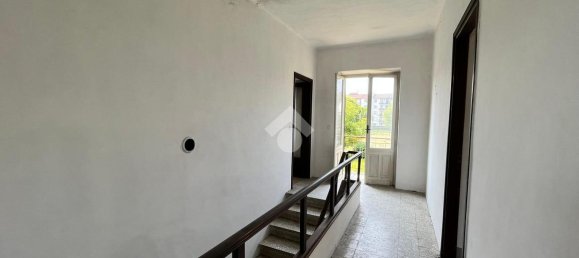 4 rooms House in Castellamonte, Italy No. 18089 24