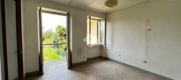 4 rooms House in Castellamonte, Italy No. 18089 13