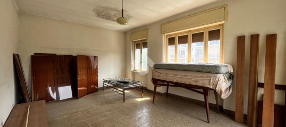 4 rooms House in Castellamonte, Italy No. 18089 2