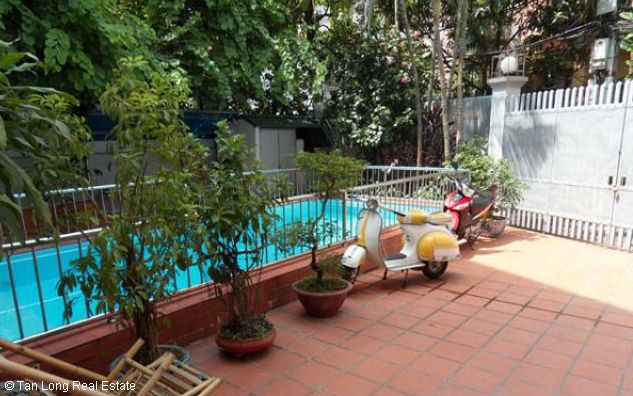 5 bedrooms Villa in Tay Ho, Vietnam No. 4679