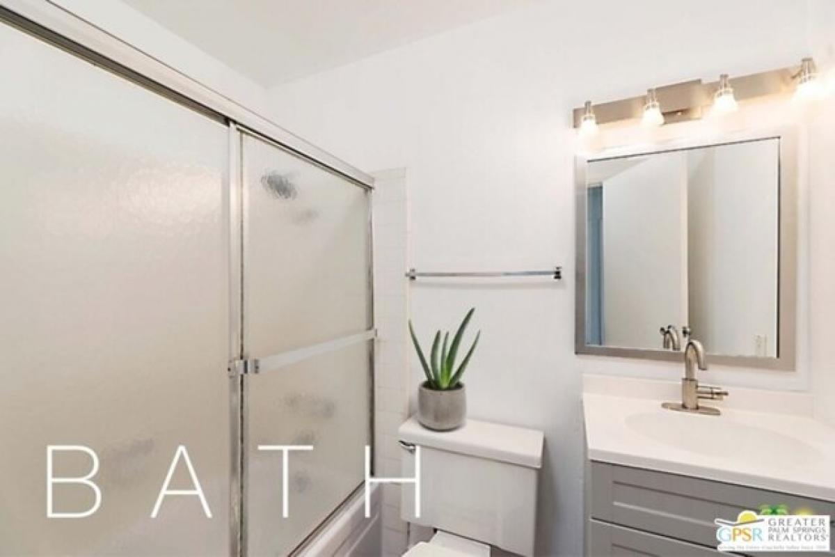 2 bedrooms House in Palm Desert, USA No. 375382