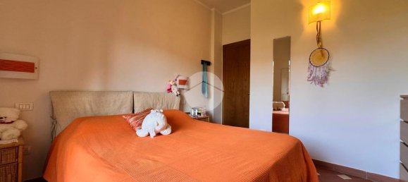 2 bedrooms Apartment in Florence, Italy No. 282189 12