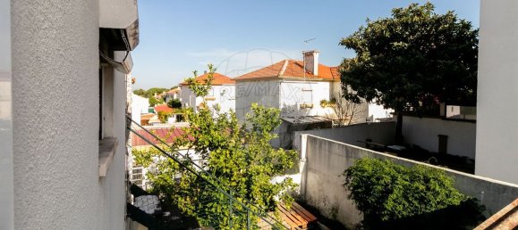 3 bedrooms House in Lisbon, Portugal No. 28831 13