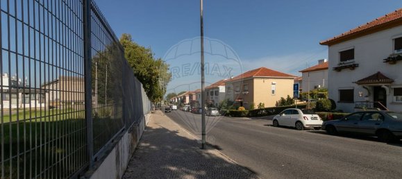 3 bedrooms House in Lisbon, Portugal No. 28831 12