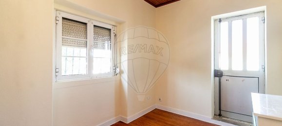 3 bedrooms House in Lisbon, Portugal No. 28831 24