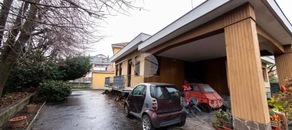 6 rooms Villa in Milan, Italy No. 246855 4