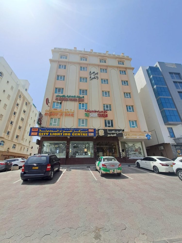 2 bedrooms Apartment in Muscat, Oman No. 1262