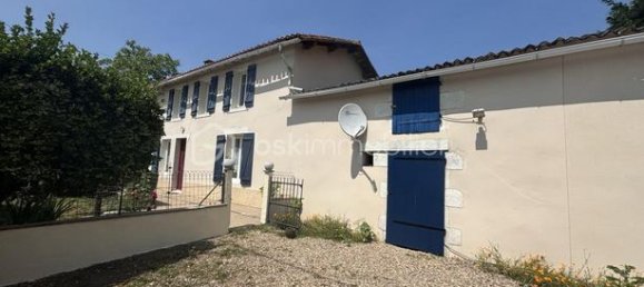 Casa de 3 dormitorios en Deux-Sevres, France No. 304576 4