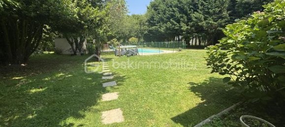 Casa de 3 dormitorios en Deux-Sevres, France No. 304576 8