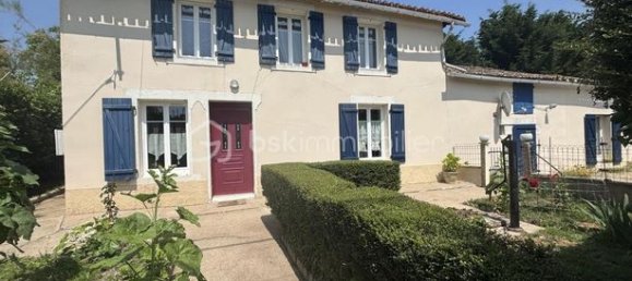 Casa de 3 dormitorios en Deux-Sevres, France No. 304576 2