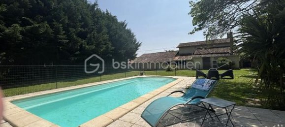 Casa de 3 dormitorios en Deux-Sevres, France No. 304576 11