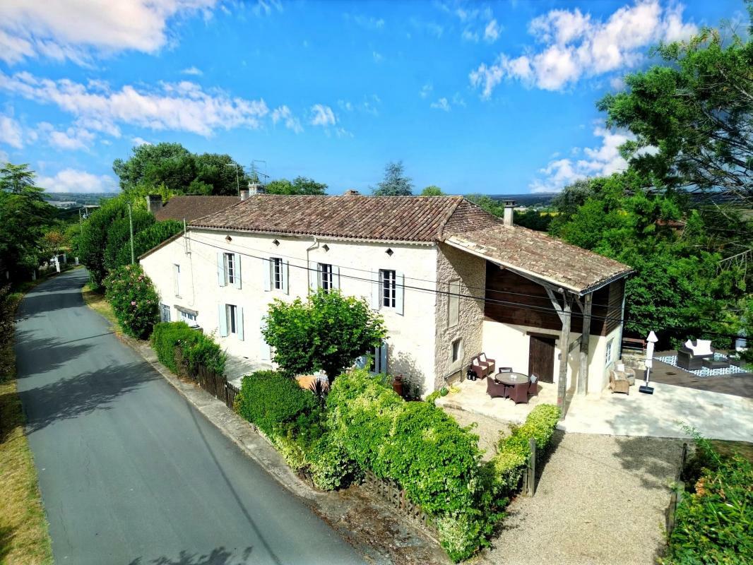 3 bedrooms Townhouse in Dordogne, France No. 278714