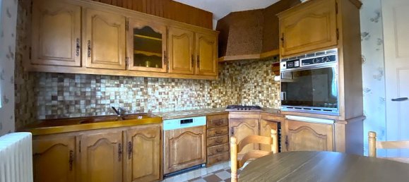 4 bedrooms House in Luisant, France No. 46858 29