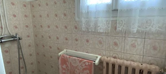 4 bedrooms House in Luisant, France No. 46858 15