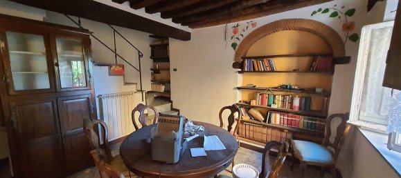 Дом с 3 спальнями в Лукка, Италия № 345719 4