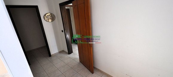 Квартира с 4 спальнями в Рагуза, Италия № 355682 8