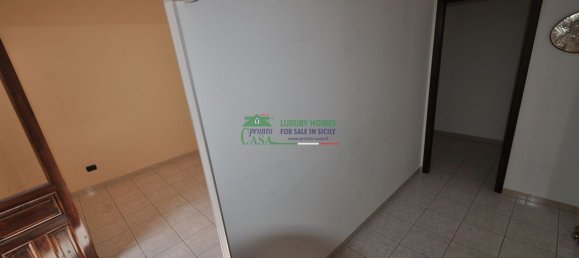 Квартира с 4 спальнями в Рагуза, Италия № 355682 7