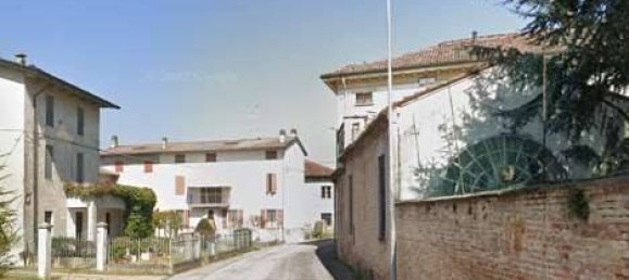 Estudio en Polesine Zibello, Italy No. 305606 4