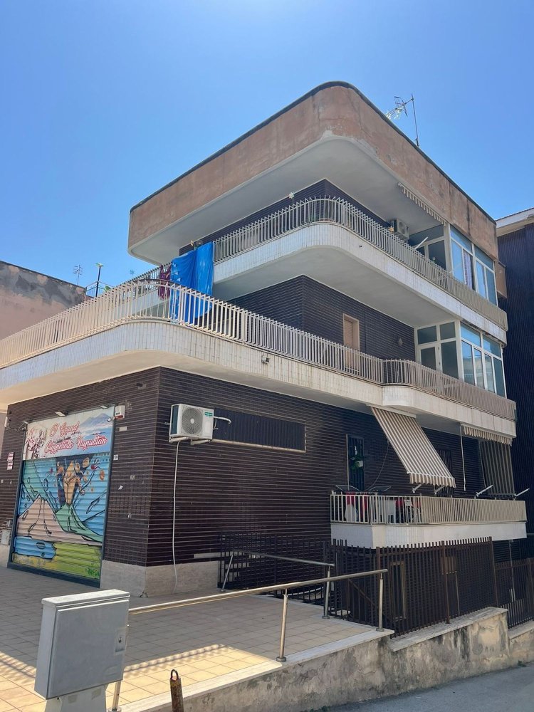 3 bedrooms Apartment in Mondragone, Italy No. 394310