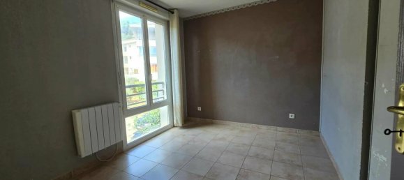 3 Schlafzimmer Haus in Le Luc, France, Nr. 322571 11