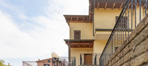 Dúplex de 4 dormitorios en Mazzano Romano, Italy No. 130726 3