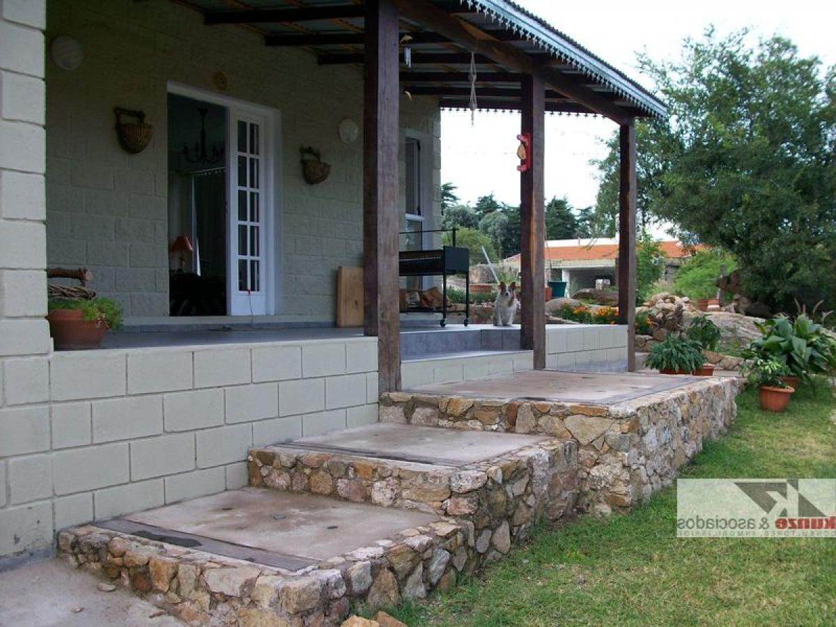 Дом с 3 спальнями в Кордоба, Аргентина № 64002