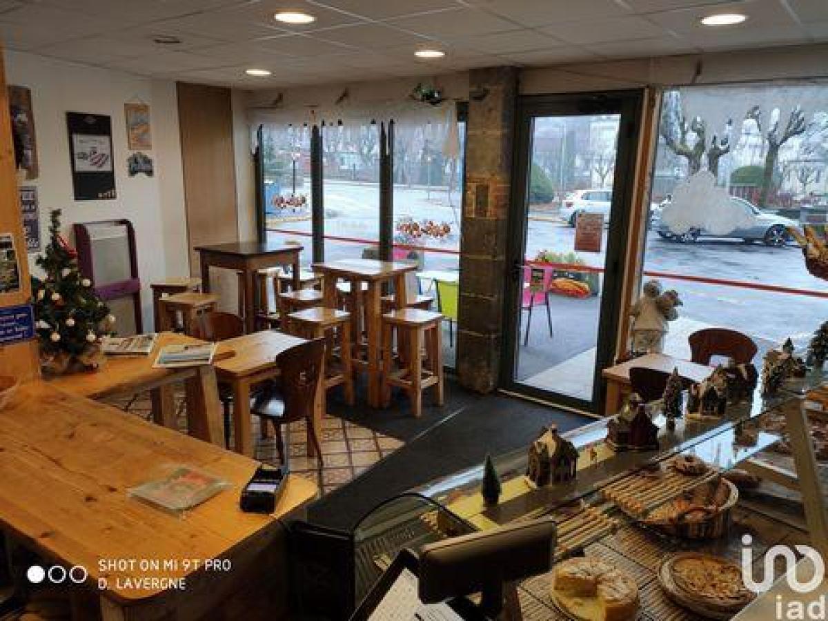 Fabrik in La Bourboule, France 75m², Nr. 17721