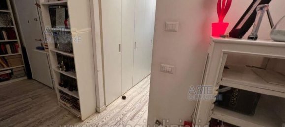 3-Zimmer Wohnung in Rome, Italy, Nr. 32397 32