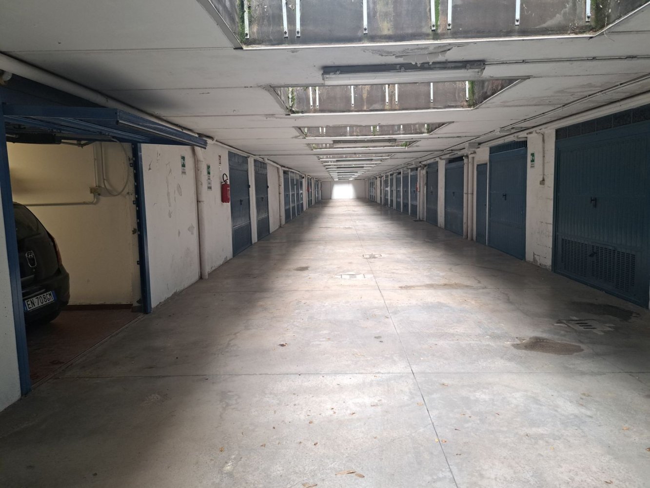 Garaje en Bologna, Italy 16 m² No. 71238