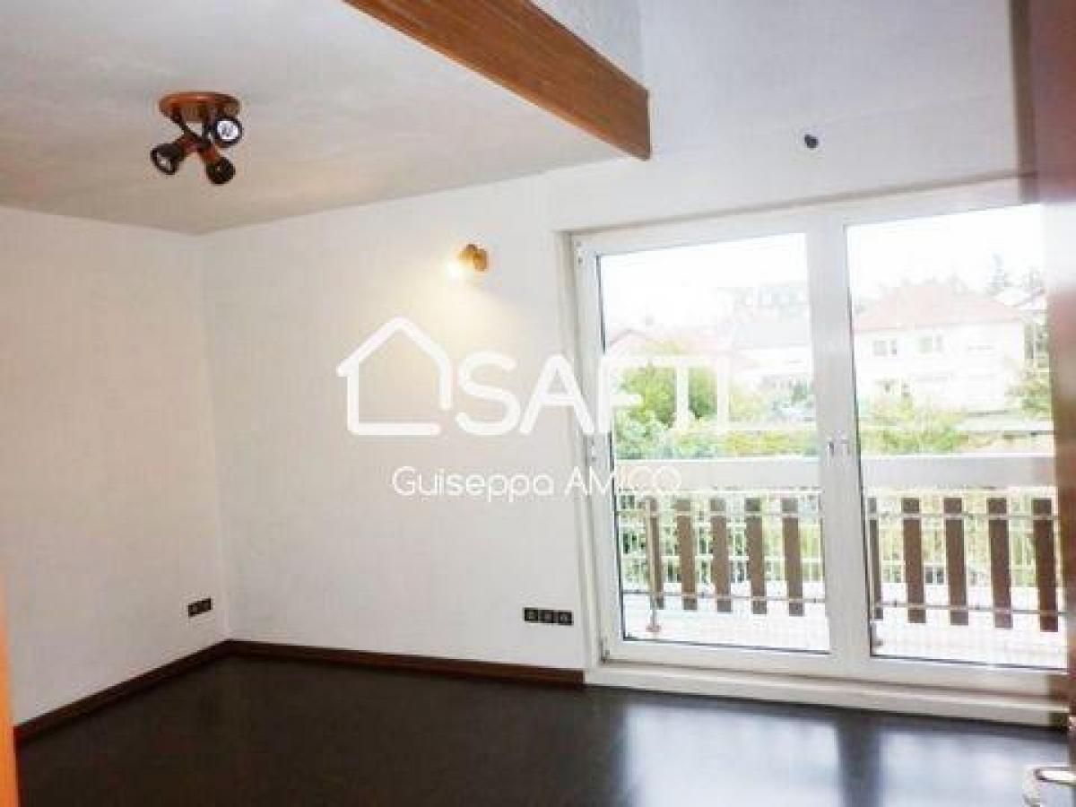 Apartamento T2 em Stiring-Wendel, France N.º 11212