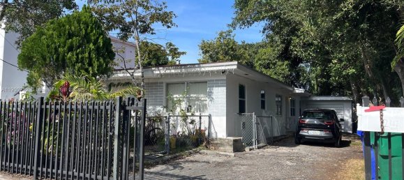 4 bedrooms Villa for sale in Miami, Miami-Dade, Florida, USA № 614844 7