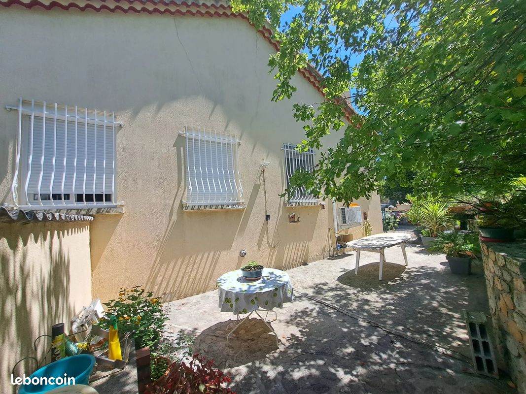 3 chambres Maison à Le Teil, France No. 264026