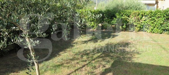 2 bedrooms Apartment in Sarzana, Italy No. 115305 2