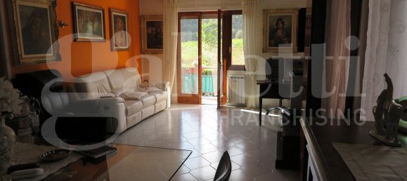 2 bedrooms Apartment in Sarzana, Italy No. 115305 17
