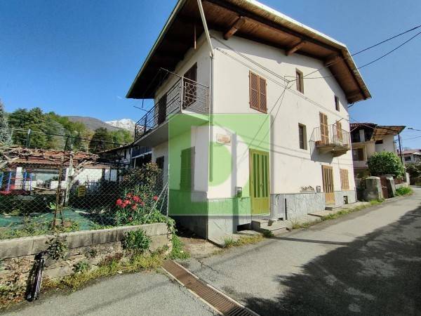 Вилла с 3 спальнями в Куорнье, Италия № 121735