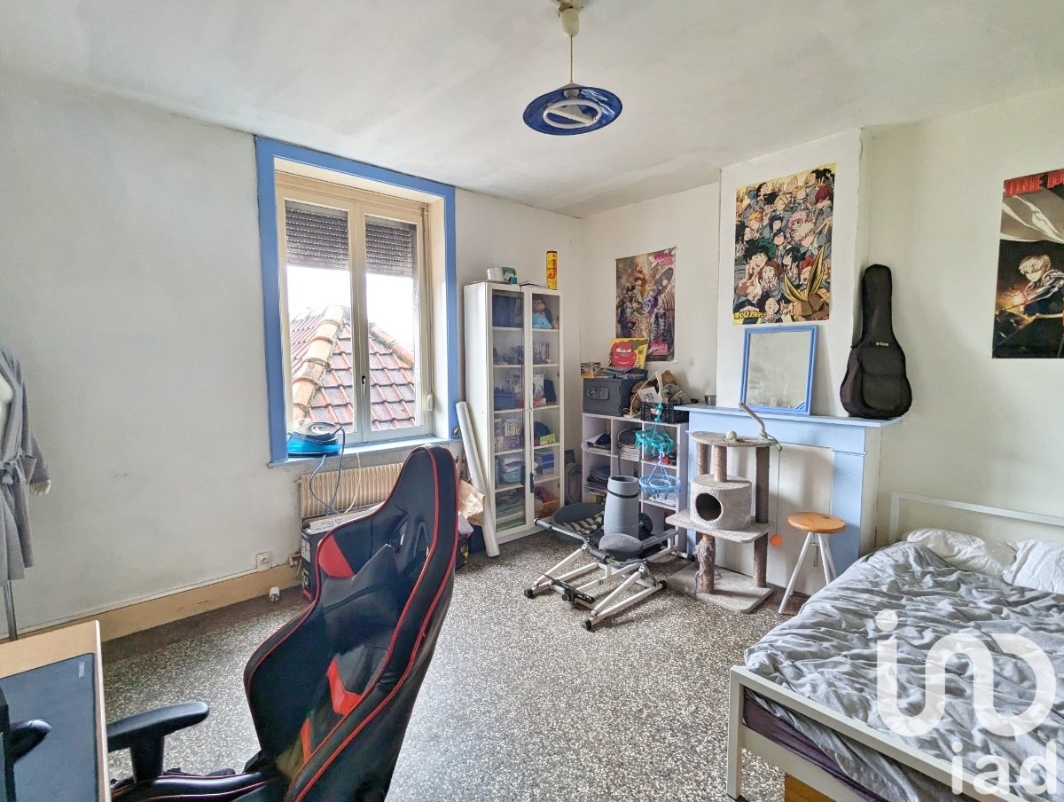 250m² Building in Haubourdin, France No. 160708