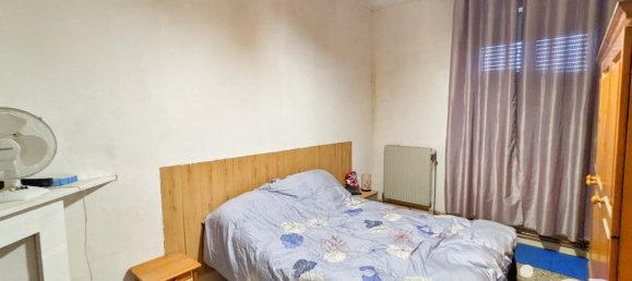 250m² Building in Haubourdin, France No. 160708 6