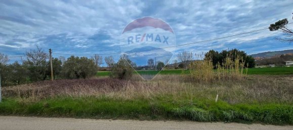1050m² Land in Cappelle sul Tavo, Italy No. 257674 2