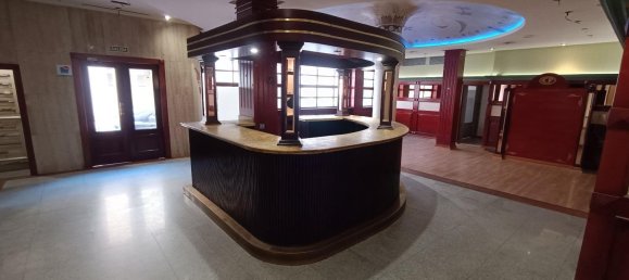 Коммерческая недвижимость 200м² в Леон, Испания № 65837 4