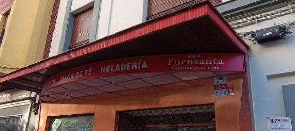 Коммерческая недвижимость 200м² в Леон, Испания № 65837 10