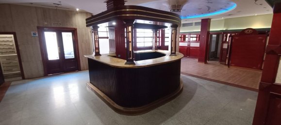 Коммерческая недвижимость 200м² в Леон, Испания № 65837 6