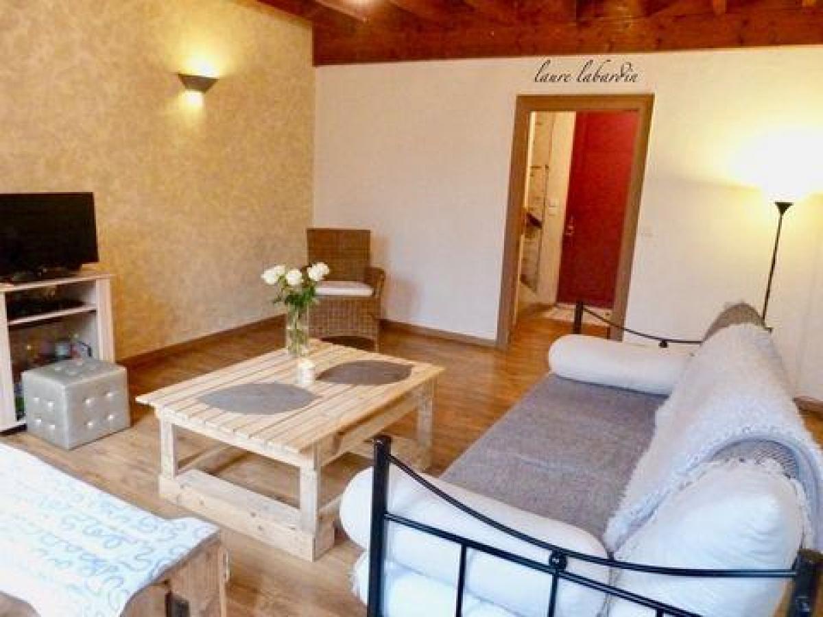 2 bedrooms House in Tonneins, France No. 7563