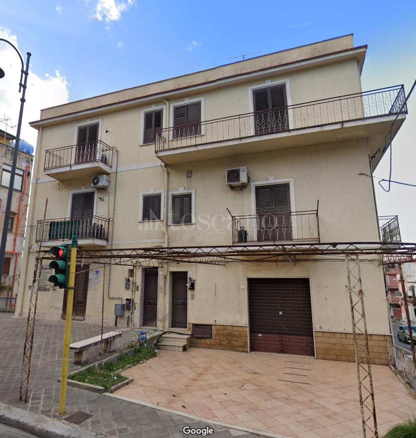 Casa de 5 divisões em Carini, Italy N.º 349580